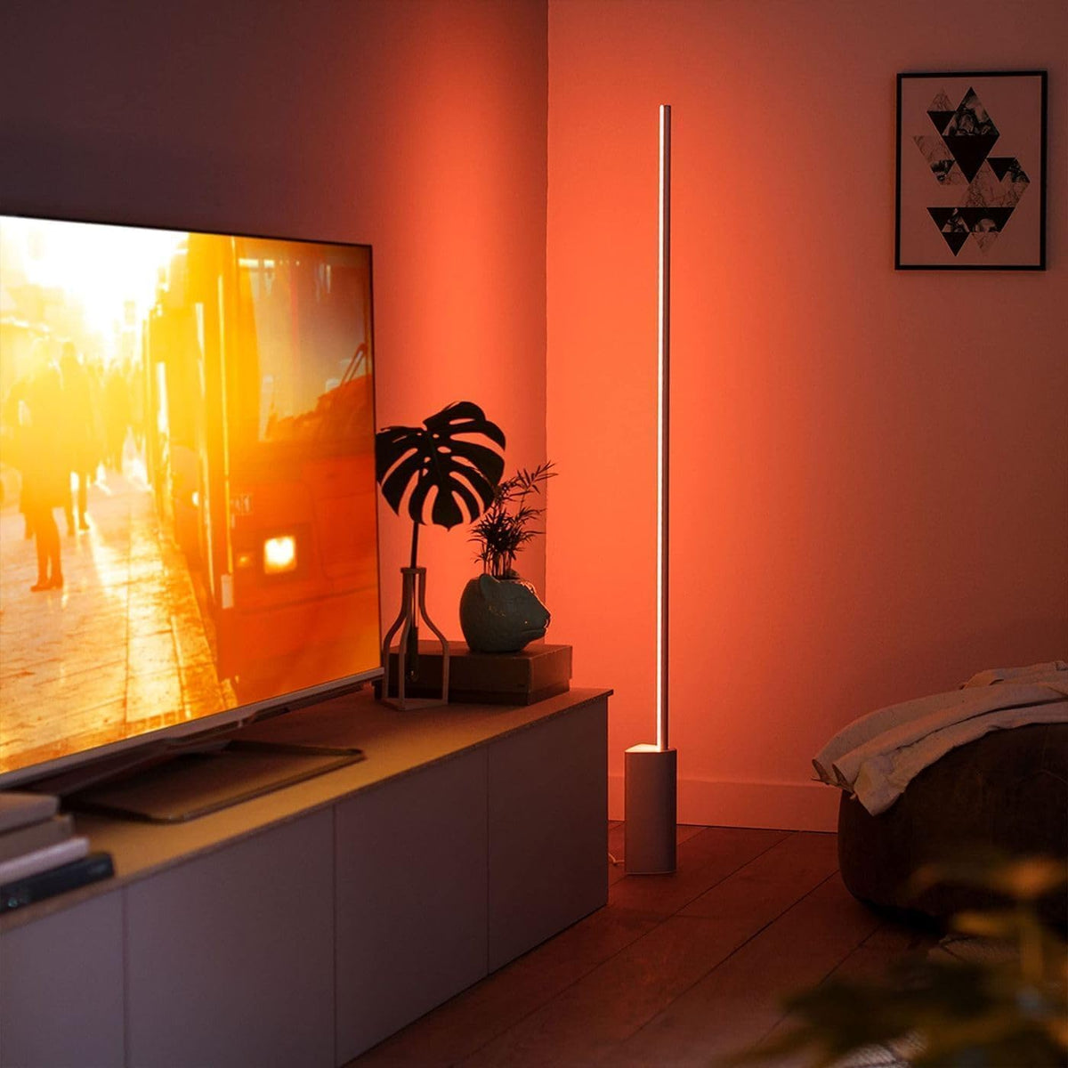 PHILIPS Hue Signe Smart Table Lamp, 1-Pack, Black