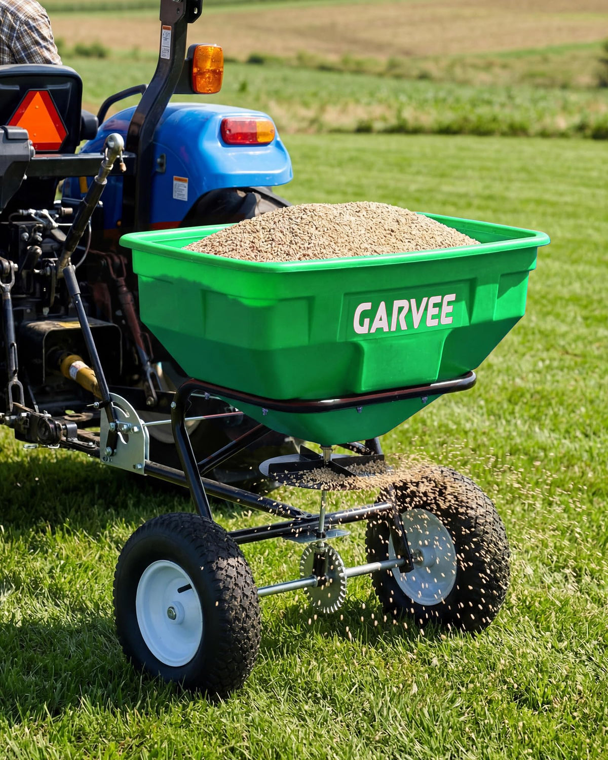 Heavy Duty 125L Tow Behind Broadcast Spreader – 9.8FT Spreading Width, 30 Current Settings, Global Hitch, for UTV, ATV, Tractor, Fertilizer, Seed, Salt, Ice Melt – Green (Douzi) + Black Rod
