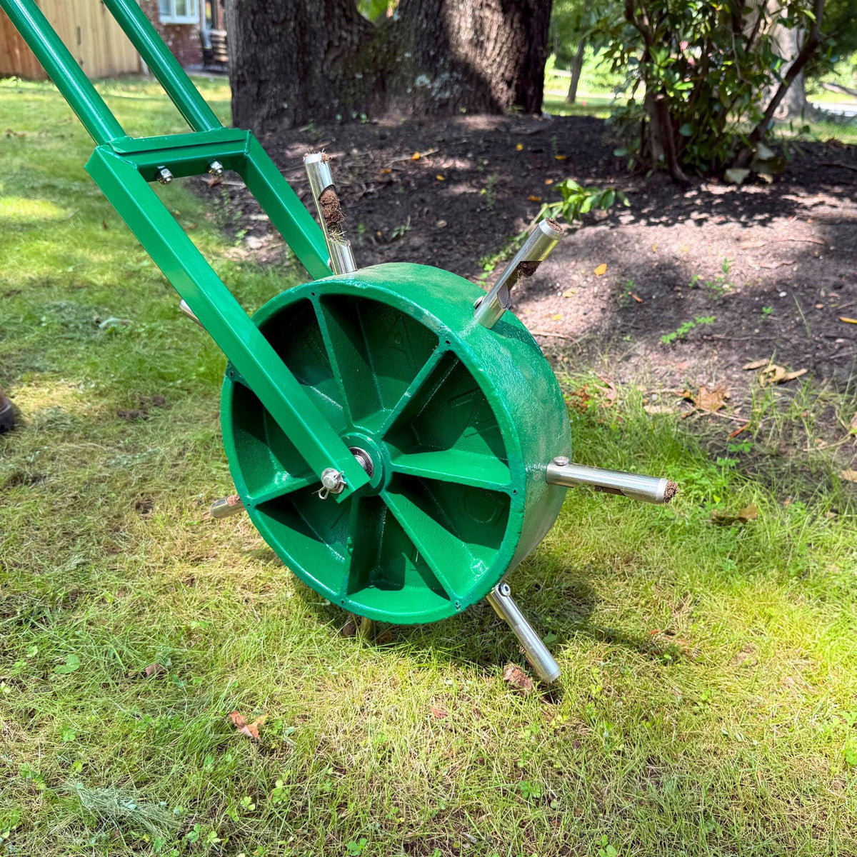 Rolling Lawn Aerator, Manual Core Plug Aerator